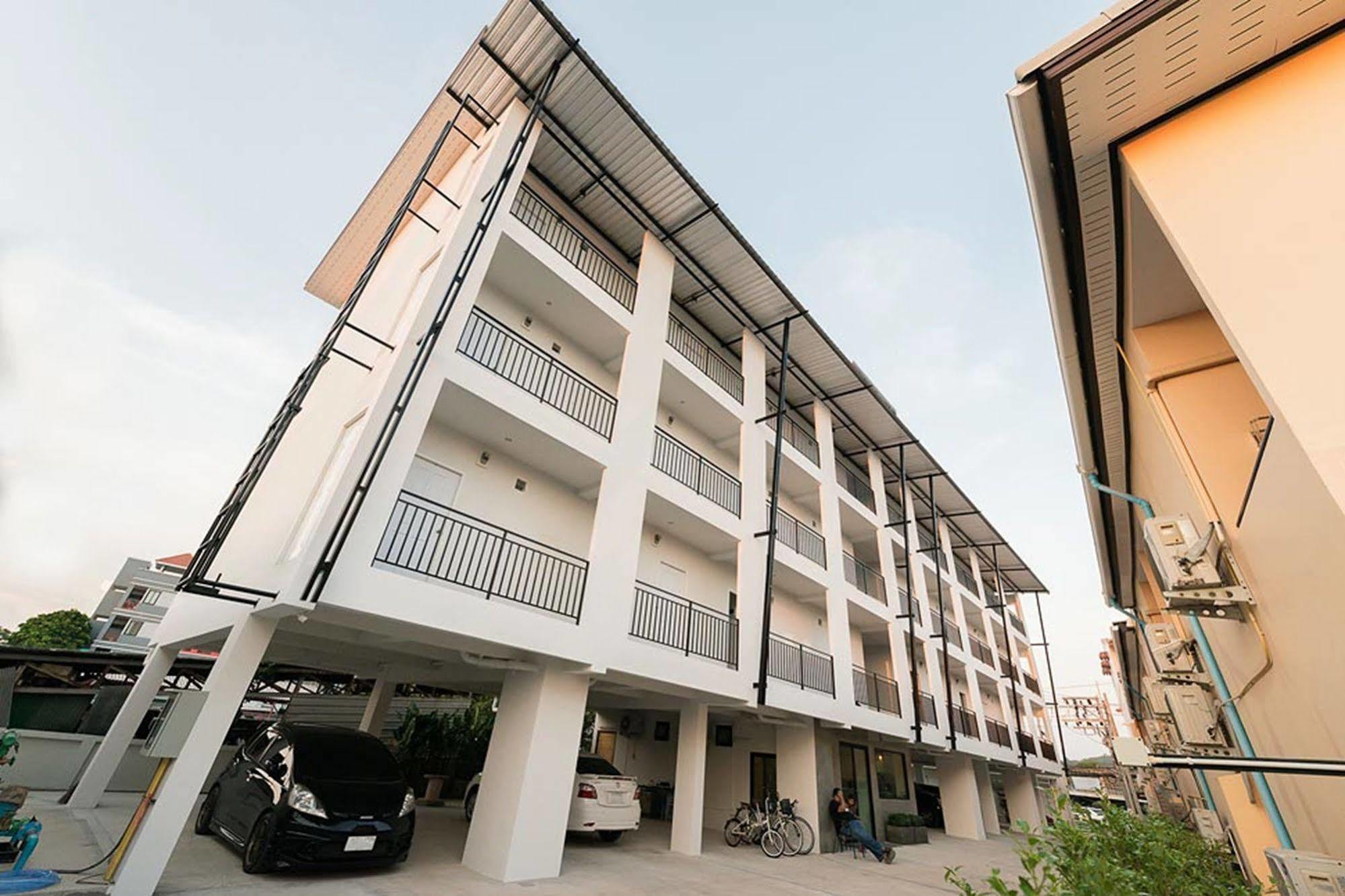 Pixel Hostel Phuket Airport Thalang Exterior photo